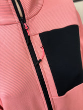 Carica l&#39;immagine nel visualizzatore di Gallery, Pile Grid Tech con zip da donna
