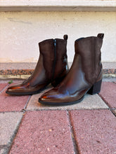 Carica l&#39;immagine nel visualizzatore di Gallery, Texani donna
